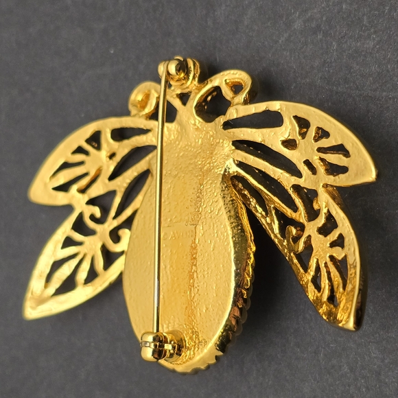 Avon Gold and Pearl Insect Brooch - Picture 9 of 11